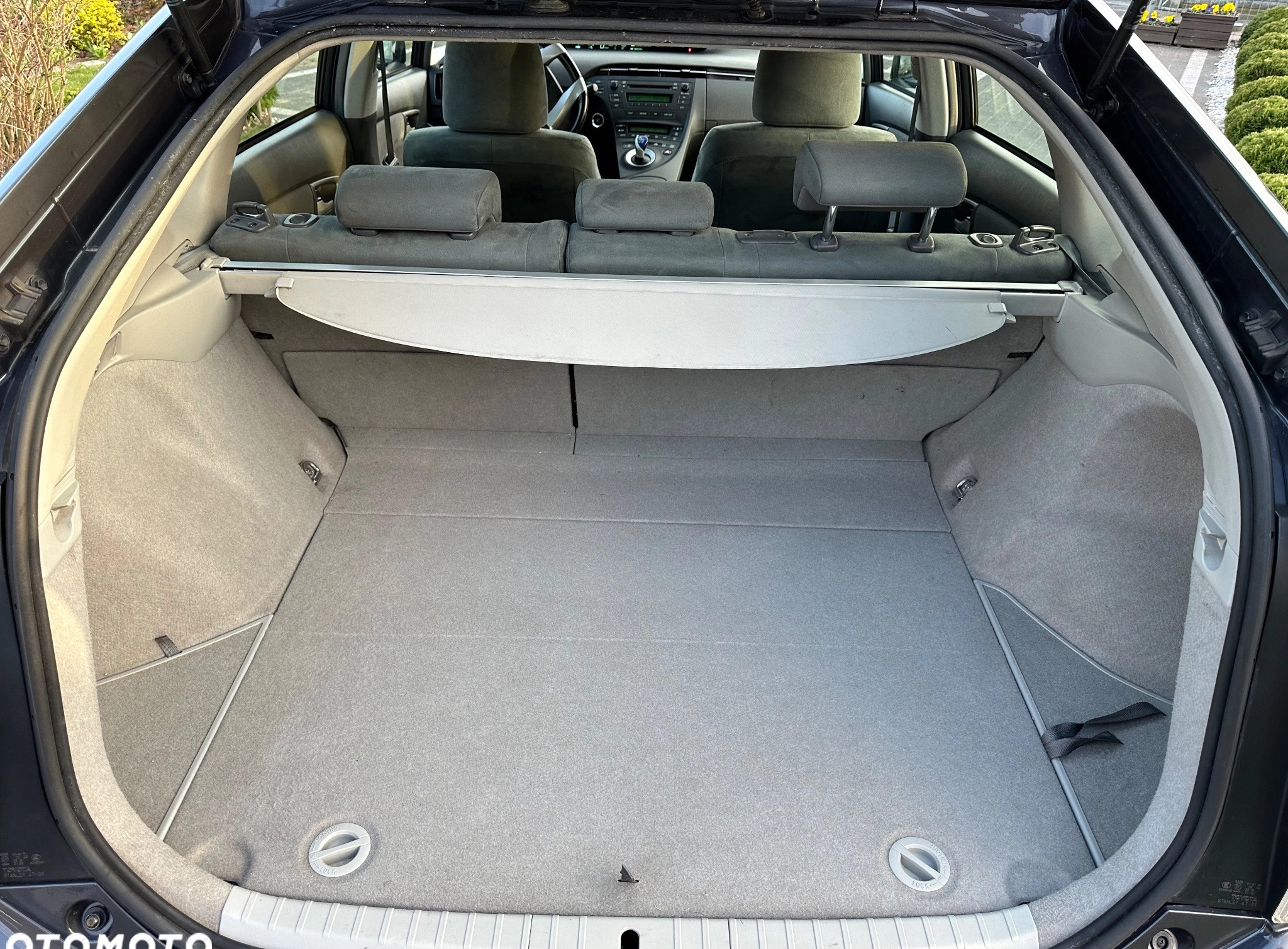 Toyota Prius cena 40900 przebieg: 185000, rok produkcji 2011 z Twardogóra małe 781